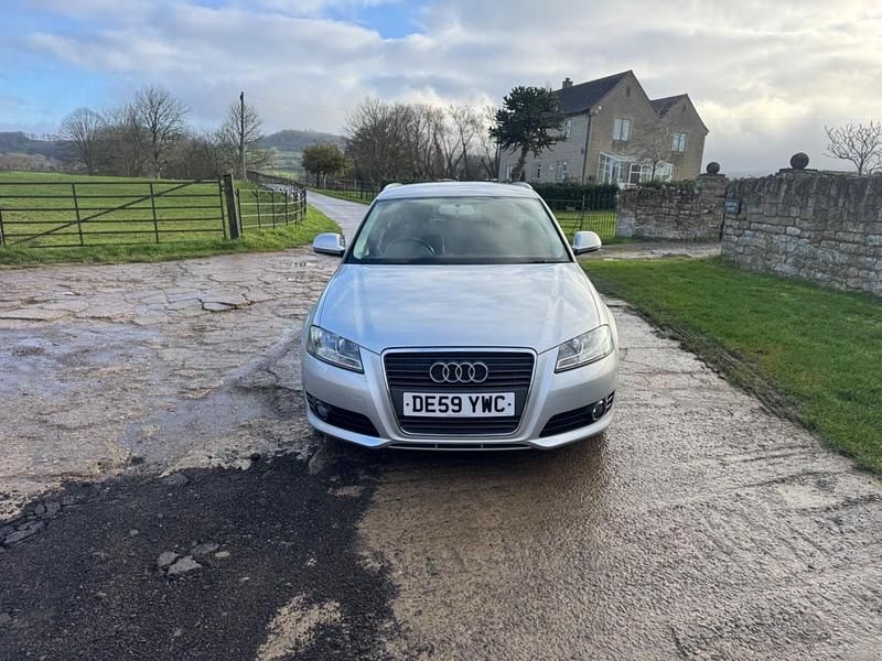 Used Audi A3 Sportback Sport 125 HP (91 kW) 2010 Silver Hatchback