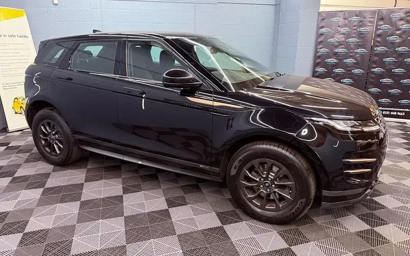 Used Land Rover Range Rover evoque R-Dynamic 152 HP (111 kW) 2019 Black SUV