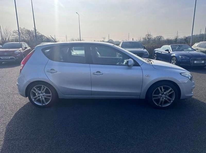 Used Hyundai i30 Premium 2010 Silver Hatchback