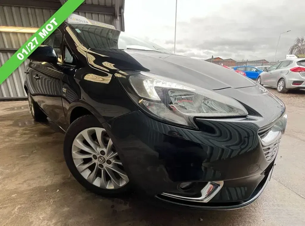Used Vauxhall Corsa 90 HP (66 kW) 2015 Green Hatchback