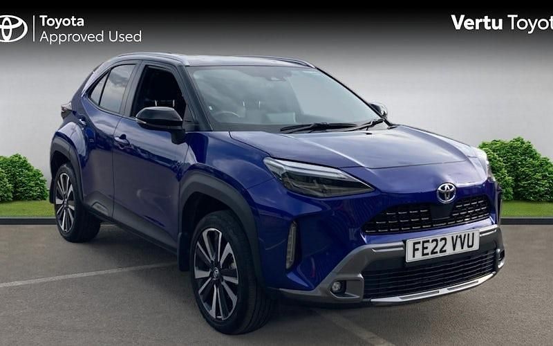 Used 2021 Toyota Yaris Hybrid Edition Estate | £22,496 (Expensive) - Image 1/4