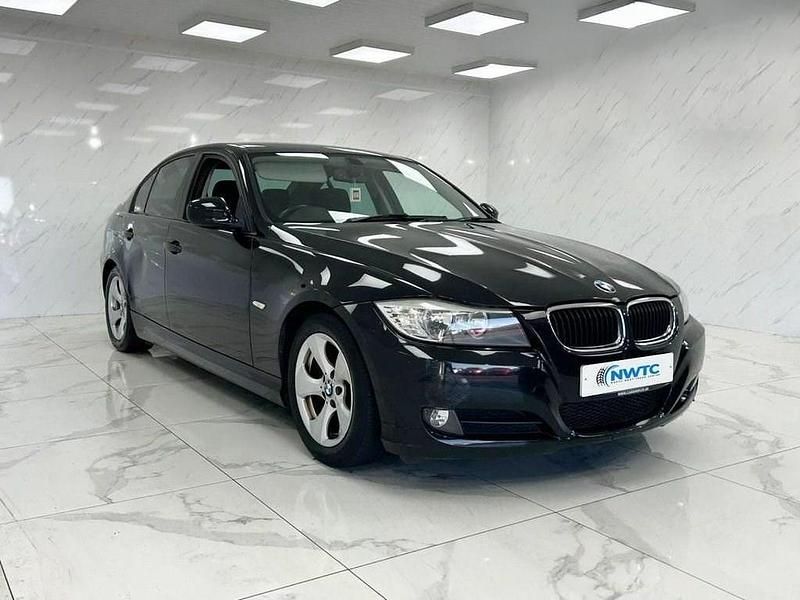 Black Used 2011 BMW 320 Efficient Dynamics Sedan | £2,695 (Good price) - Image 1/4