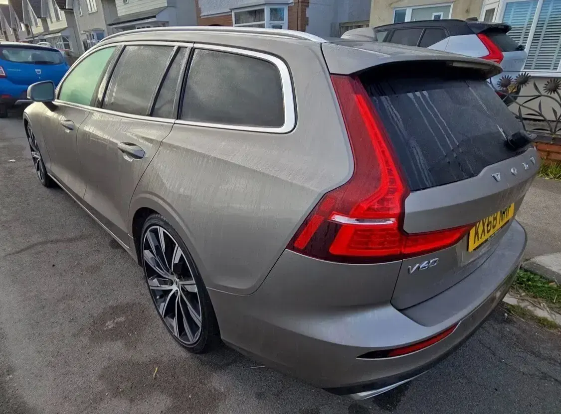Used Volvo V60 Inscription 2018 Grey Estate