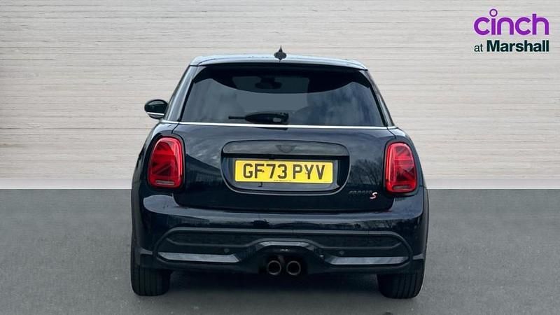 Used Mini Cooper S Exclusive 178 HP (130 kW) 2023 Black Hatchback