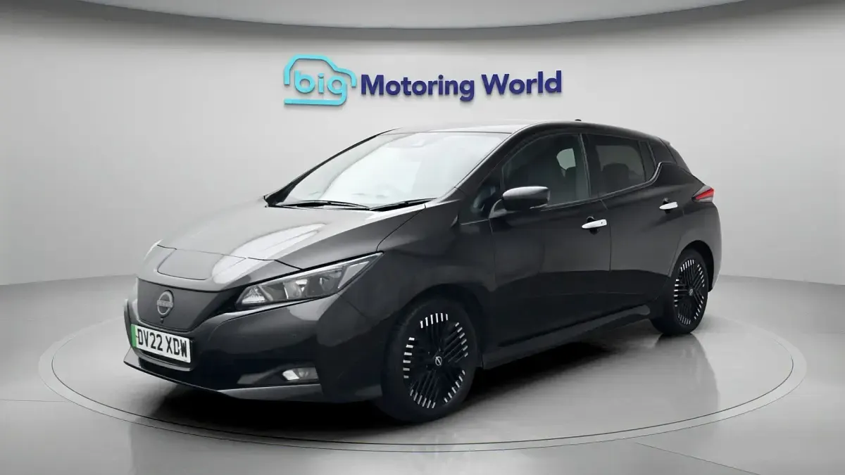 Used Nissan Leaf N-Connecta 110 kW (150 HP) 2022 Black Hatchback