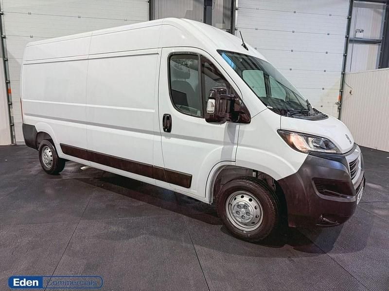White Used 2023 Peugeot Boxer Premium Van | £19,990 (Fair price) - Image 1/4