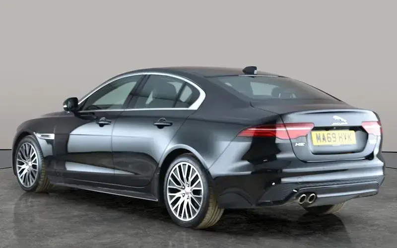 Used Jaguar XE R-Dynamic 180 HP (132 kW) 2019 Black Sedan