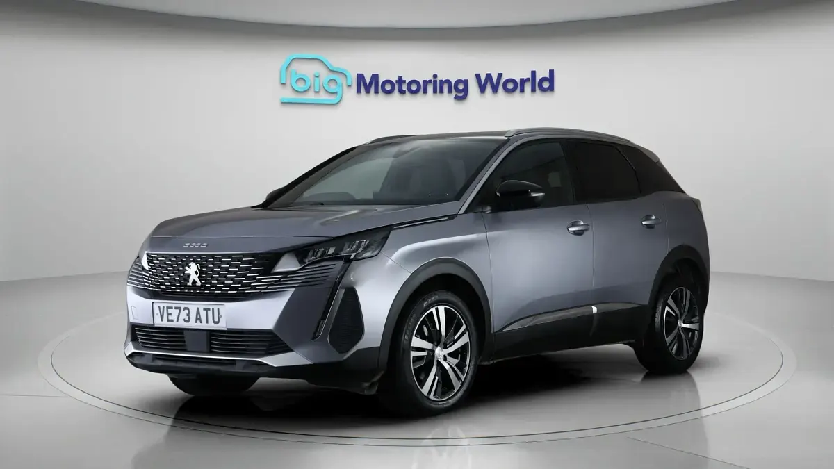 Used Peugeot 3008 Allure 130 HP (95 kW) 2023 Grey SUV
