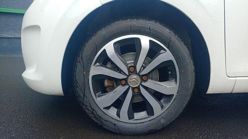 Used Citroën C1 Flair 82 HP (60 kW) 2015 White Hatchback