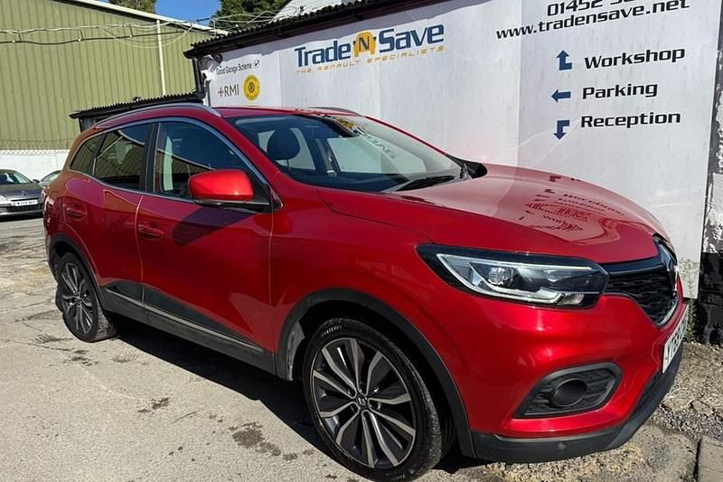 Red Used 2019 Renault Kadjar Iconic SUV | £9,495 (Fair price) - Image 1/1