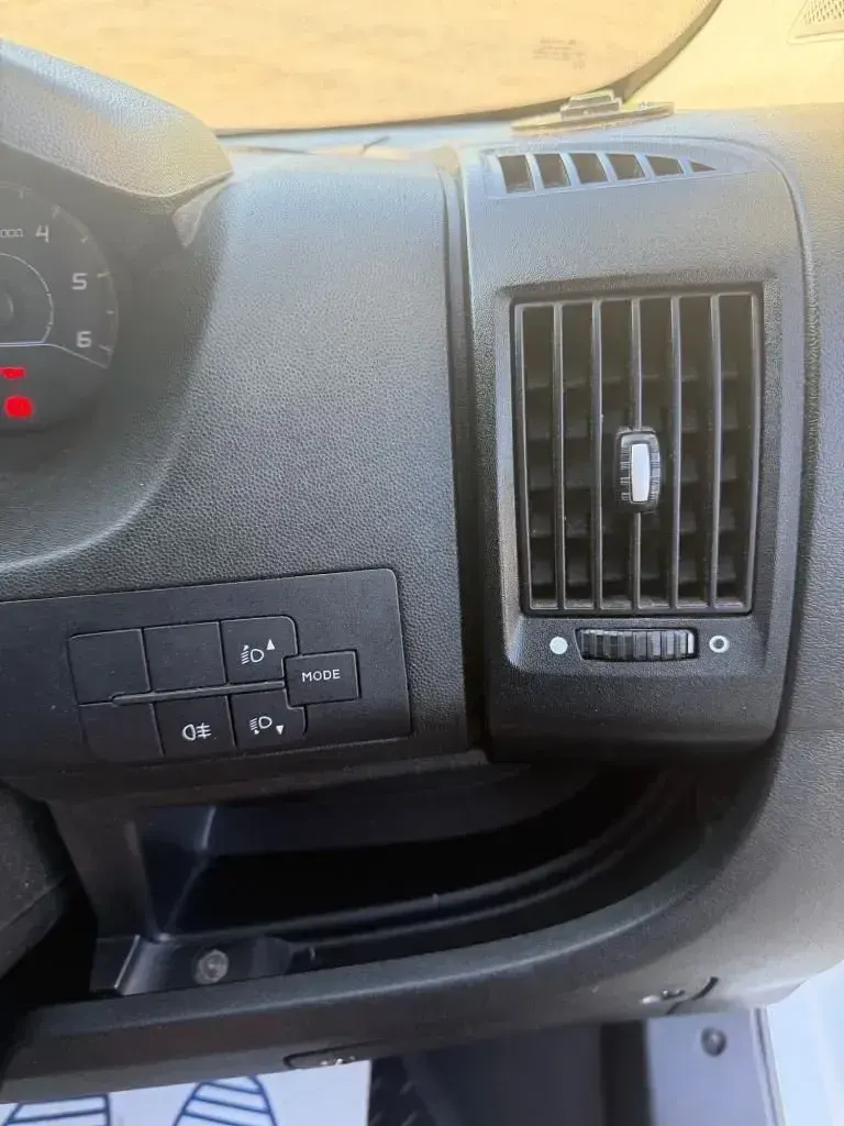 Used Citroën Relay 130 HP (95 kW) 2019 White Van