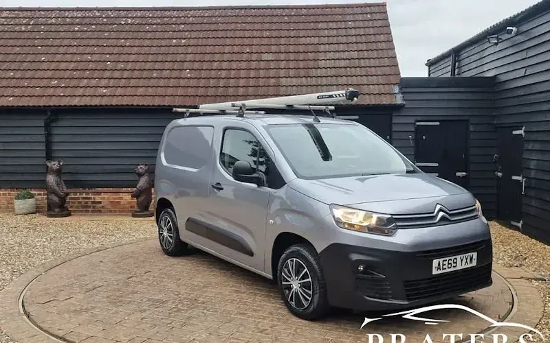 Used Citroën Berlingo 76 HP (55 kW) 2021 MPV