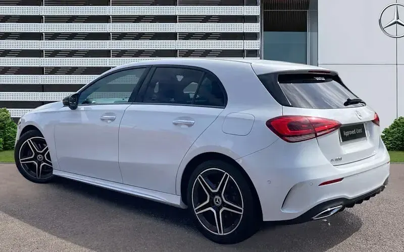 Used Mercedes A180 AMG Line Premium 136 HP (100 kW) 2022 Hatchback