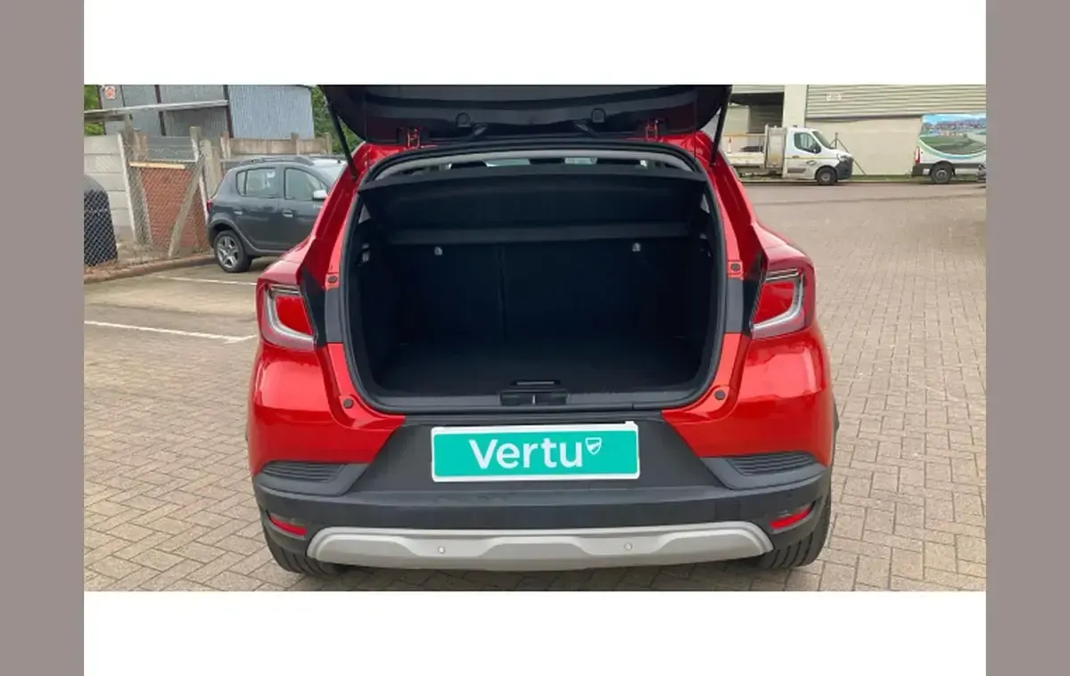 Used Renault Captur Iconic 99 HP (72 kW) 2020 Other SUV