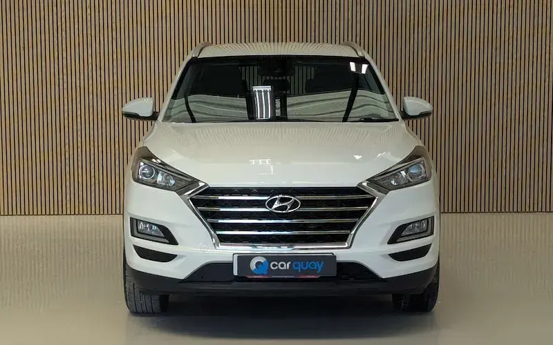 Used Hyundai Tucson SE 132 HP (97 kW) 2019 White SUV