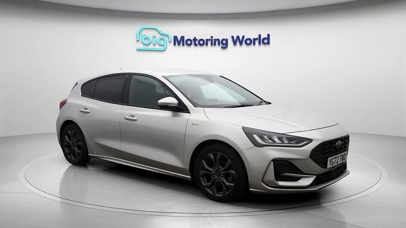 Used 2022 Ford Focus ST-Line Hatchback | £14,300 (Good price) - Image 1/4