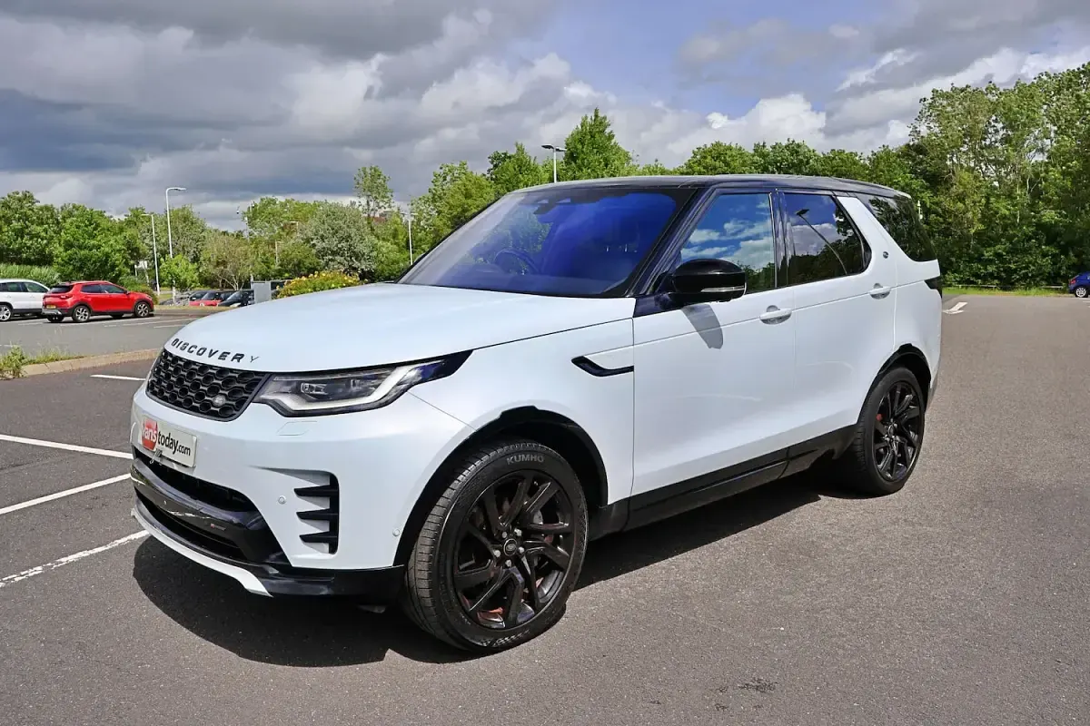Used Land Rover Discovery HSE Dynamic 2022 White SUV