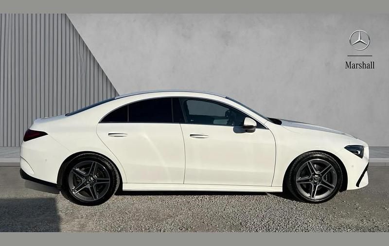 Used Mercedes CLA200 Executive 161 HP (118 kW) 2024 White Coupe