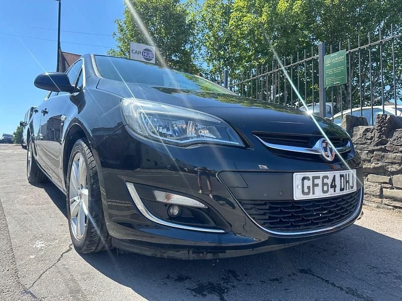 Black Used 2014 Vauxhall Astra SRi Hatchback | £6,995 (Expensive) - Image 1/4