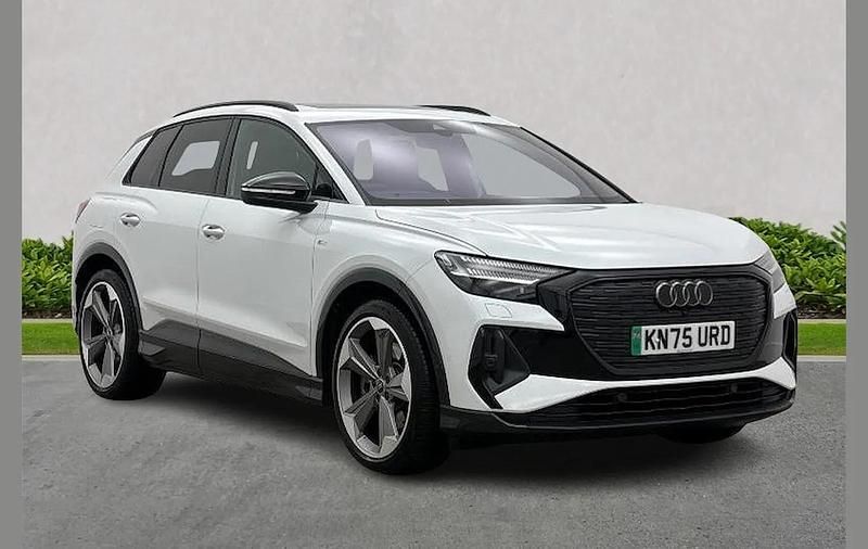 Used Audi Q4 e-tron Black Edition 210 kW (286 HP) 2025 White SUV