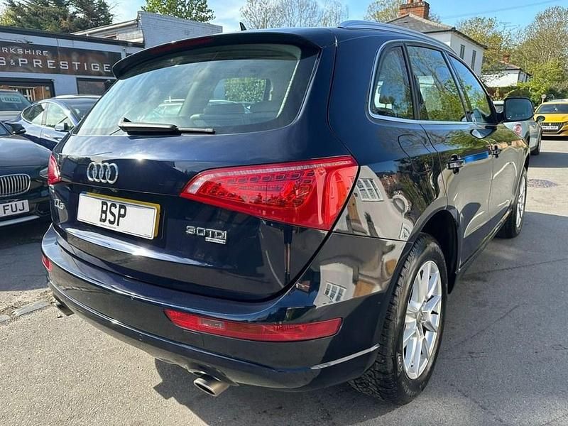 Usado Audi Q5 Advanced 240 HP (176 kW) 2010 Azul SUV