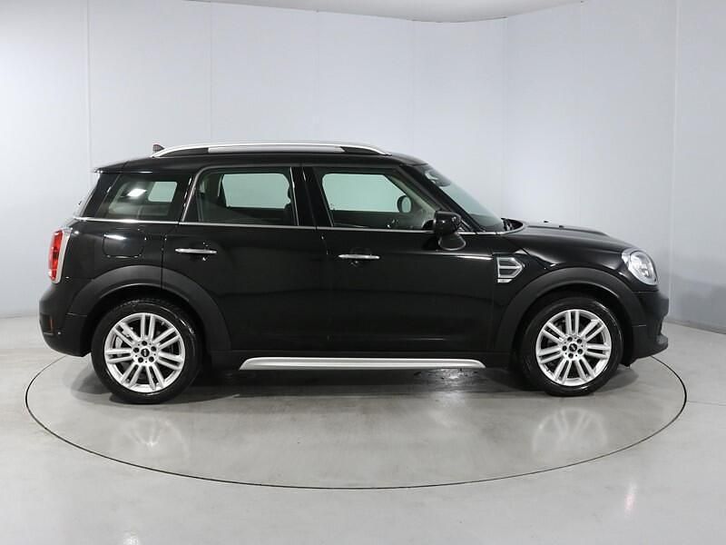 Used Mini Cooper Countryman Exclusive 134 HP (98 kW) 2020 Black SUV