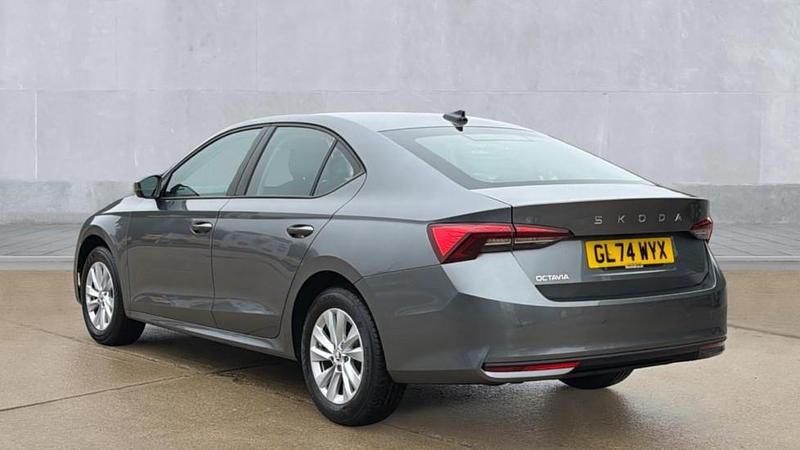 Used Skoda Octavia SE Technology 116 HP (85 kW) 2024 Graphite grey metallic