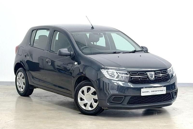 Used Dacia Sandero Essentiel 75 HP (55 kW) 2020 Grey Hatchback