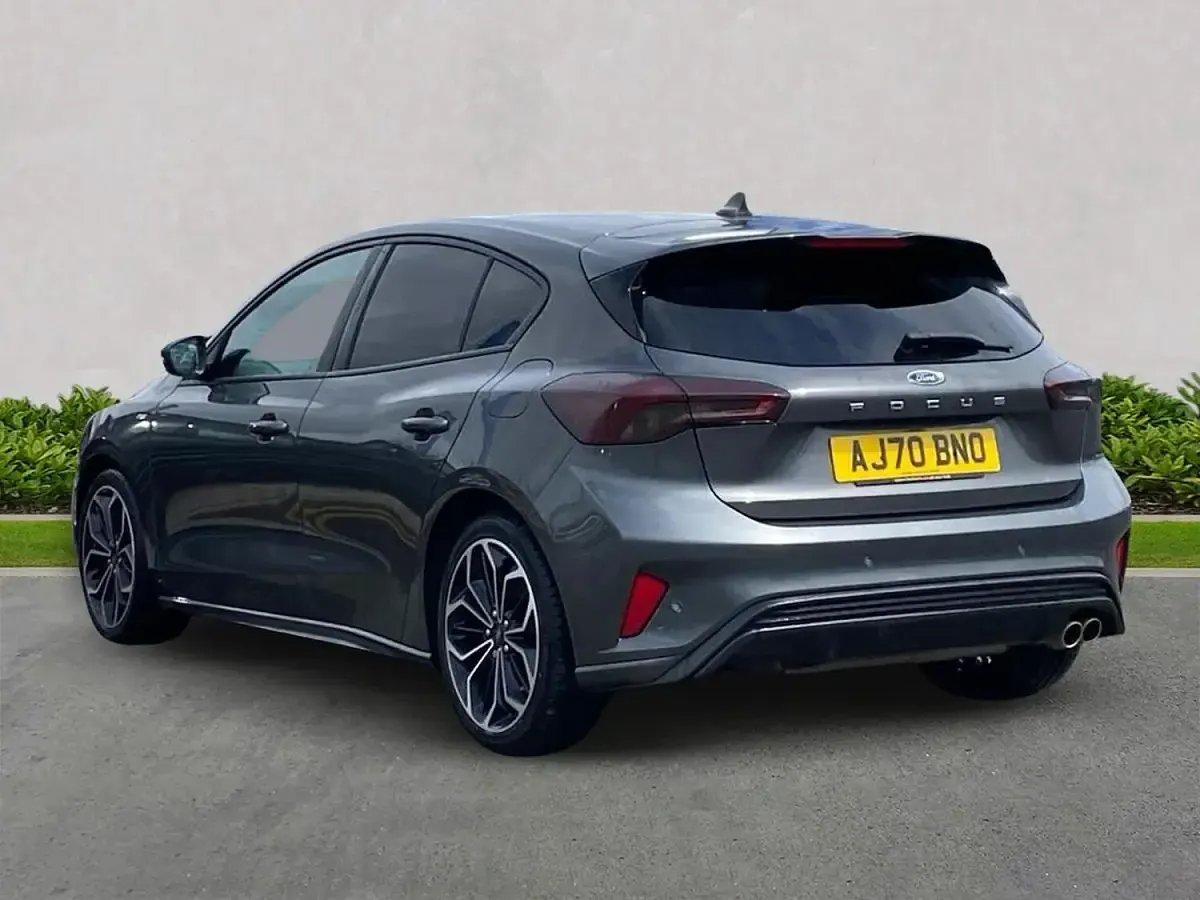 Used Ford Focus ST-Line X 125 HP (91 kW) 2021 Grey Hatchback