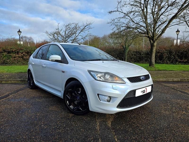 Used Ford Focus ST 2010 White Hatchback
