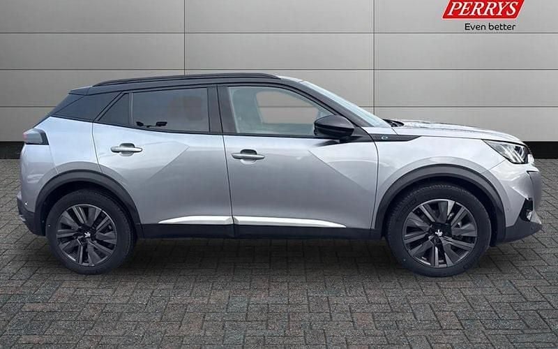 Used Peugeot e-2008 Premium 100 kW (136 HP) 2022 SUV