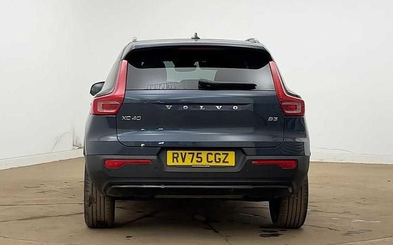 Used Volvo XC40 Plus 163 HP (119 kW) 2025 SUV