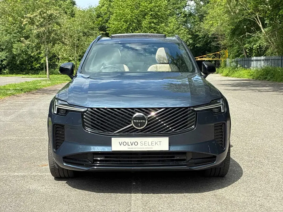 Used Volvo XC90 Ultra 455 HP (334 kW) 2025 Blue SUV