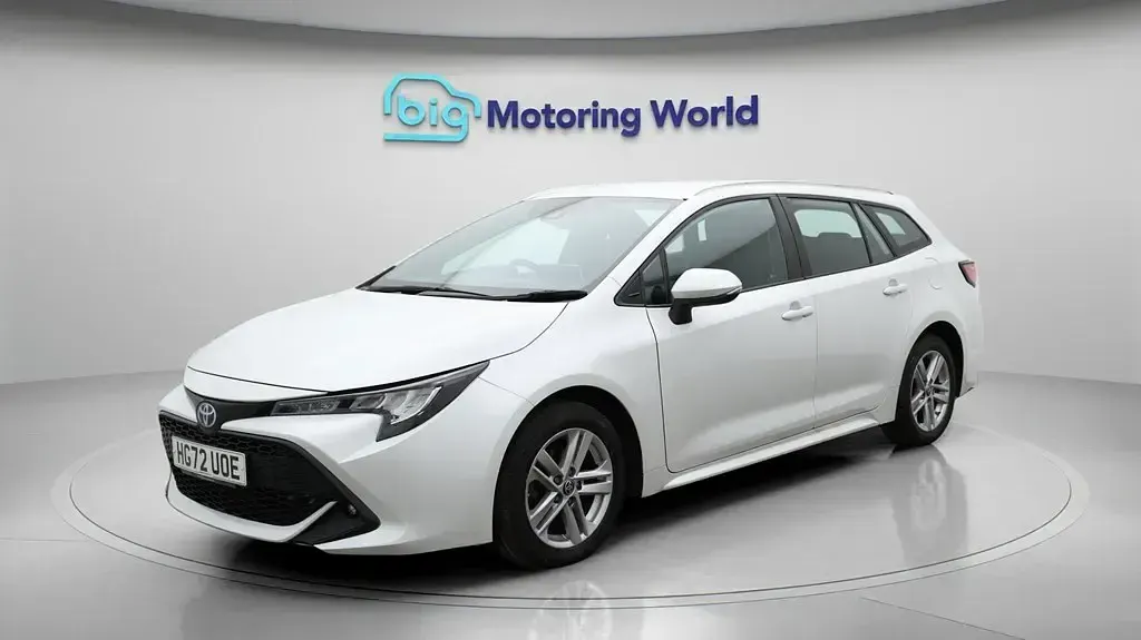 Begagnad Toyota Corolla 140 HK (102 kW) 2023 Vit Kombi
