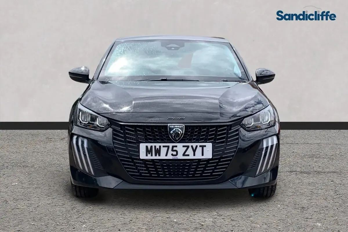 Used Peugeot 208 Style 101 HP (74 kW) 2025 Black Hatchback