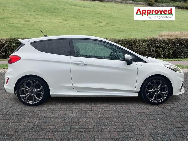 Used Ford Fiesta ST-Line X 100 HP (73 kW) 2019 White Hatchback