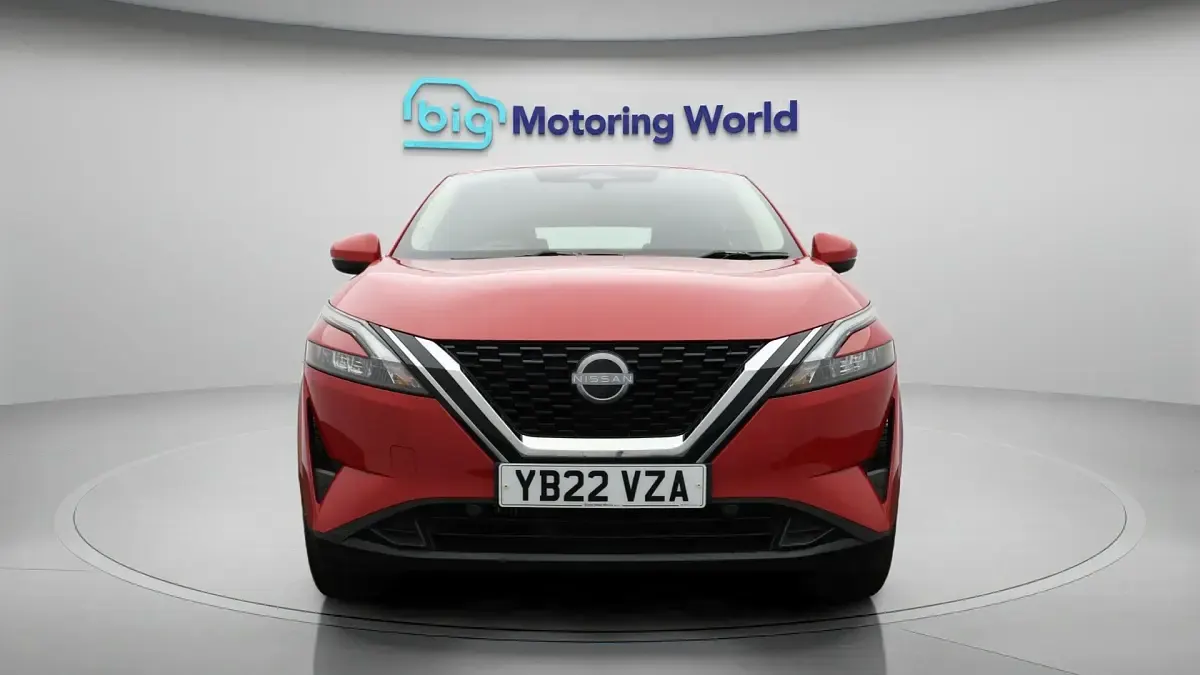 Used Nissan Qashqai S 140 HP (102 kW) 2022 Red SUV
