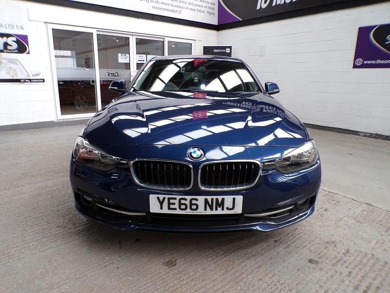 Used BMW 318 Sport Line 2016 Blue Sedan