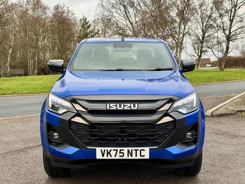 New Isuzu D-Max 2025 Biarritz blue Pickup