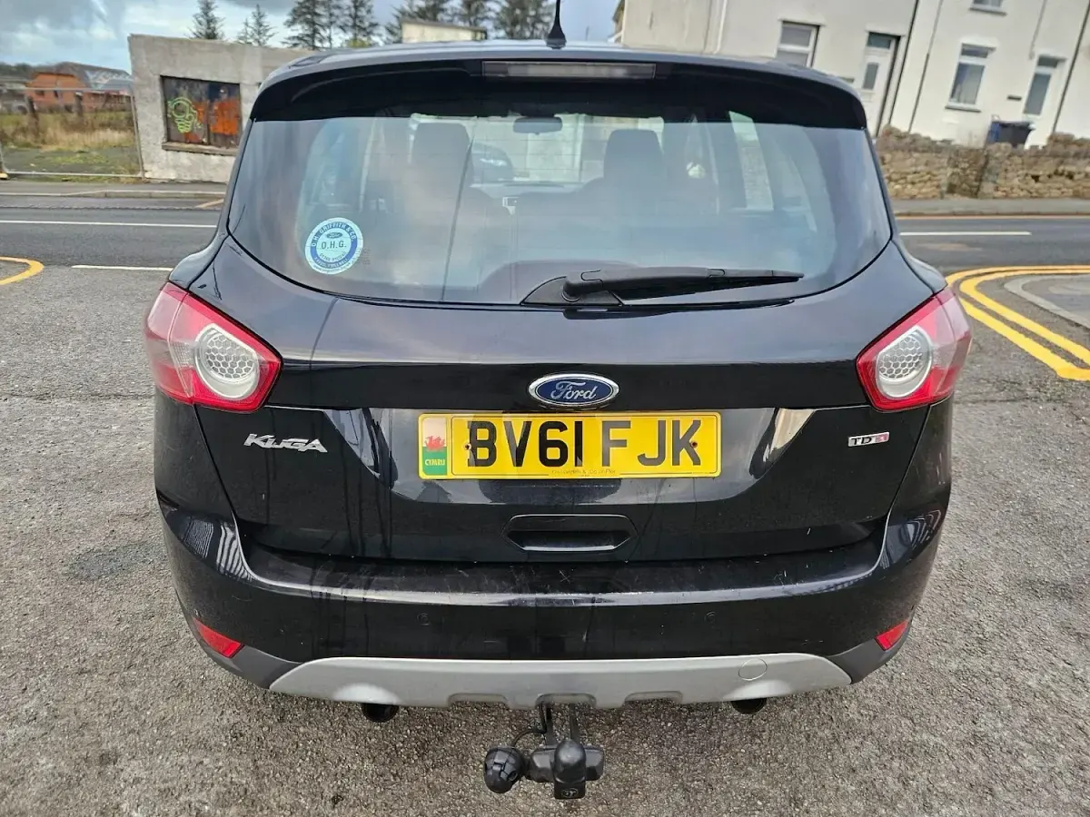 Used Ford Kuga Zetec 140 HP (102 kW) 2011 Black SUV