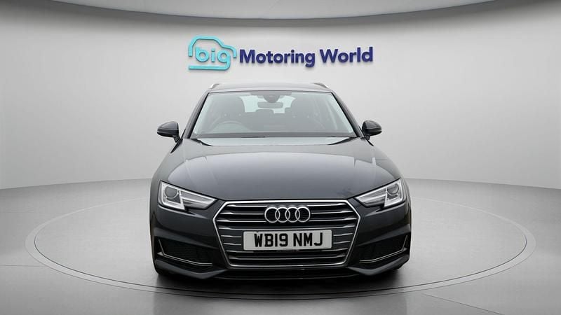 Used Audi A4 Sport 150 HP (110 kW) 2019 Grey Estate