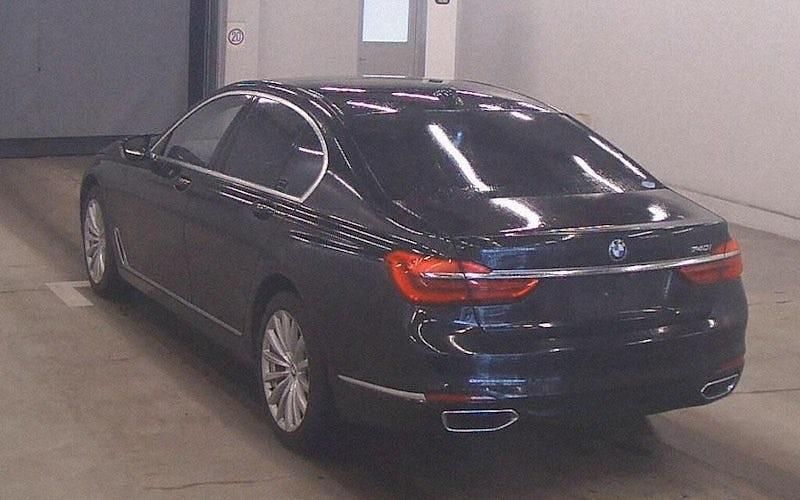 Used BMW 740L Exclusive 326 HP (239 kW) 2018 Sedan