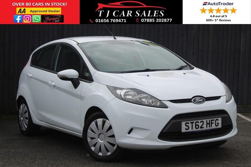 Used Ford Fiesta Style 70 HP (51 kW) 2012 White Hatchback
