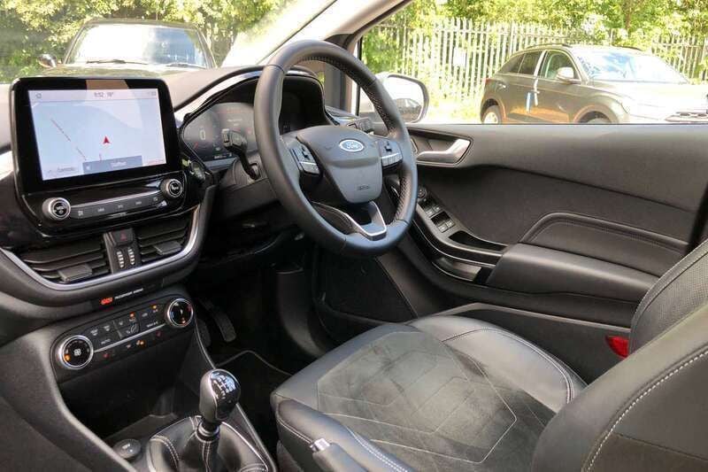 Image 2/4