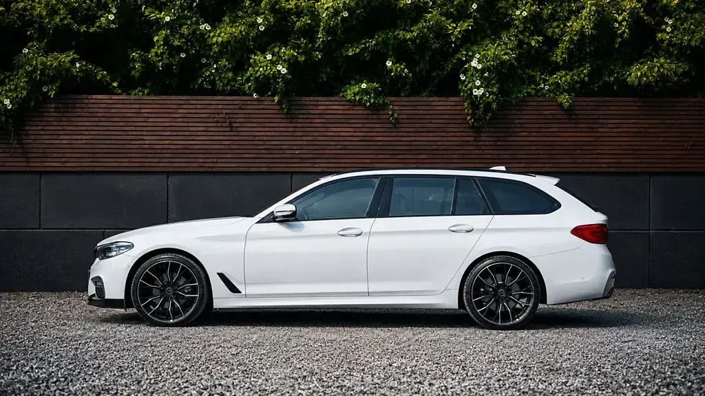 Used BMW 520 M Sport 2019 White Estate