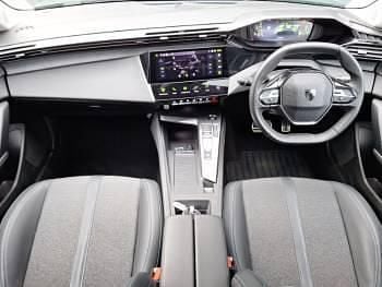 Used Peugeot 308 Allure Premium 131 HP (96 kW) 2022 Green Hatchback