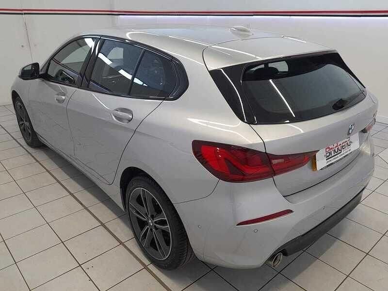 Used BMW 118 Sport Line 2021 Silver Hatchback