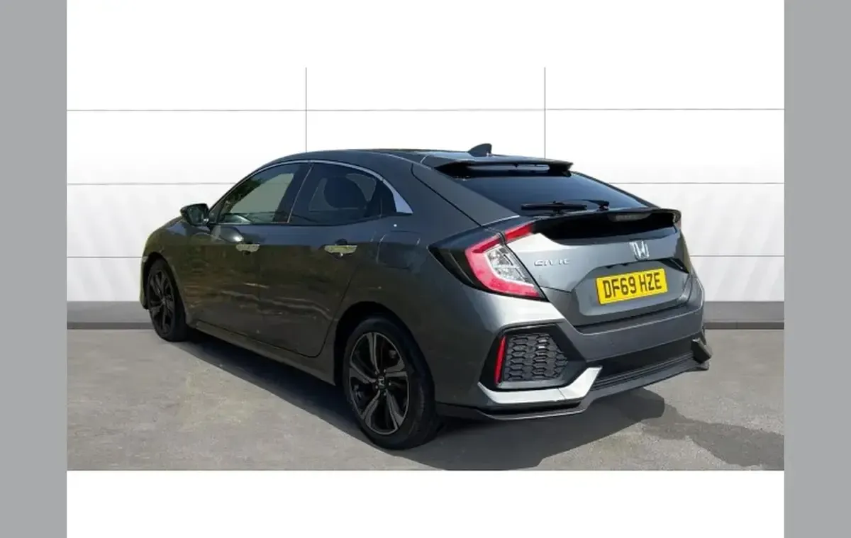 Used Honda Civic Prestige 180 HP (132 kW) 2019 Silver Hatchback