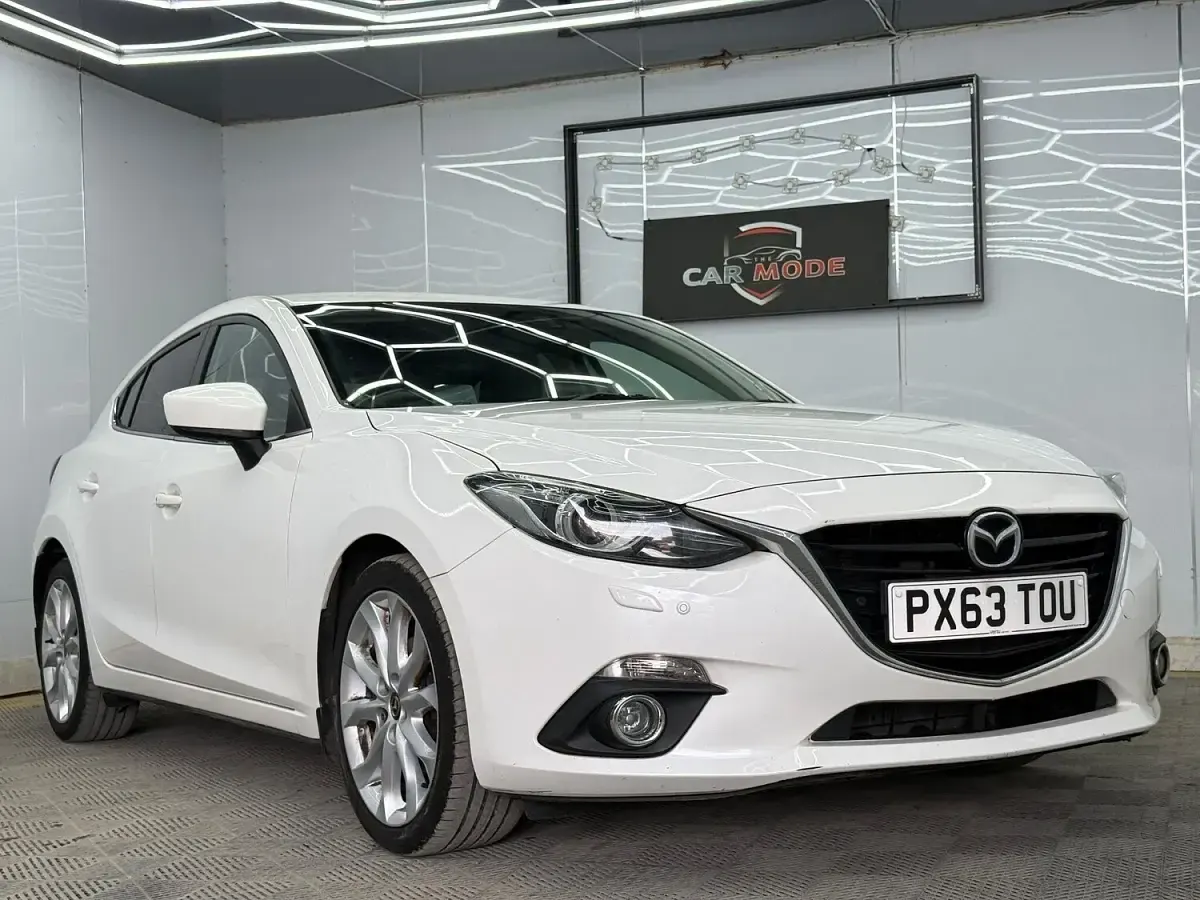 Used Mazda 3 Inclusive 165 HP (121 kW) 2014 White Hatchback