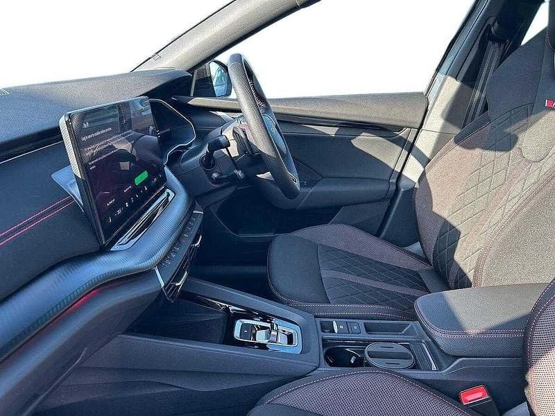 Used Skoda Octavia vRS 195 HP (143 kW) 2025 Graphite grey metallic Estate